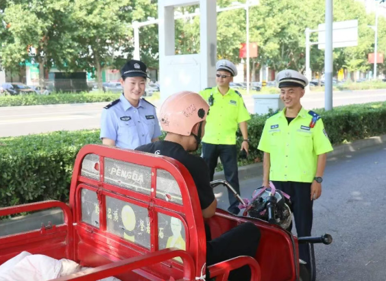 别让头盔成摆设！临汾襄汾公安集中整治电动自行车出行顽疾