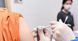国家卫健委：累计报告接种新冠病毒疫苗323460.1万剂次