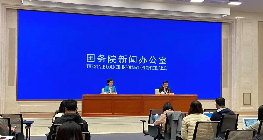 央企重组加速！这2个领域，即将诞生“新航母”？