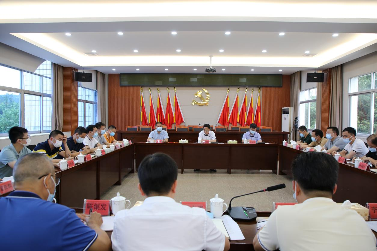福建漳浦县委书记到赤岭畲族乡调研