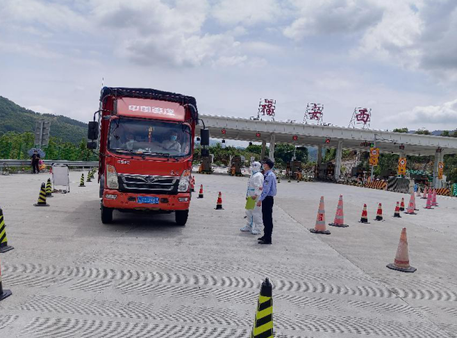 福建福安溪潭派出所：织牢疫情防控防护网