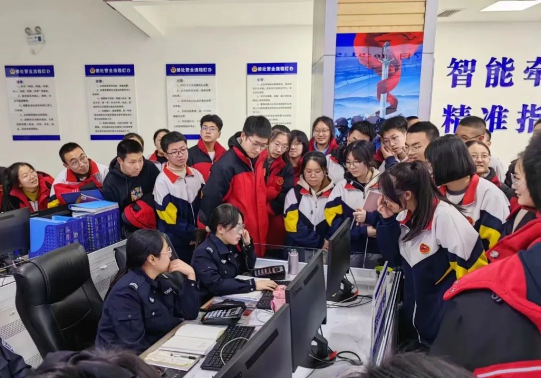 走进警营  感受别样“警”彩——山西灵石县公安局组织开展“警营开放日”活动