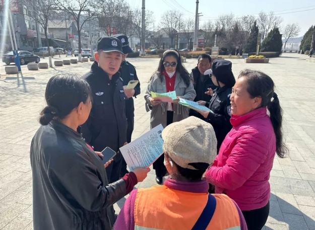 吕梁临县公安局组织开展3·15国际消费者权益日普法宣传活动