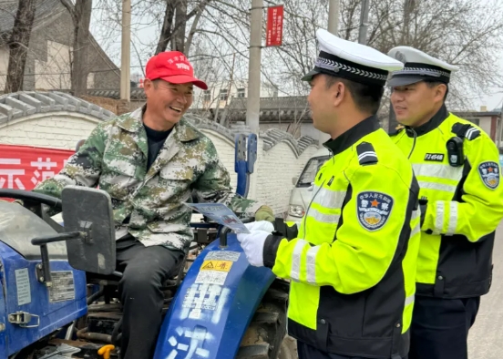 临汾公安交警全力保障清明假日群众出行安全，护航临汾交通安全畅通
