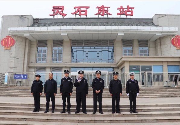 山西灵石县公安局组织开展反恐应急拉动