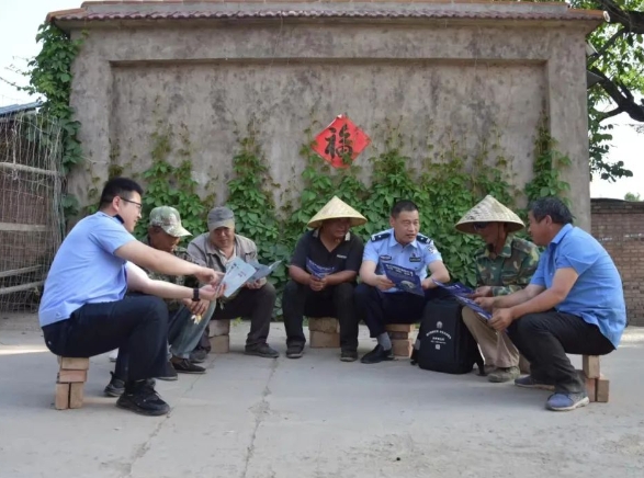 【聚焦一线】他们的“警务背包”里承载着满满的警民情！