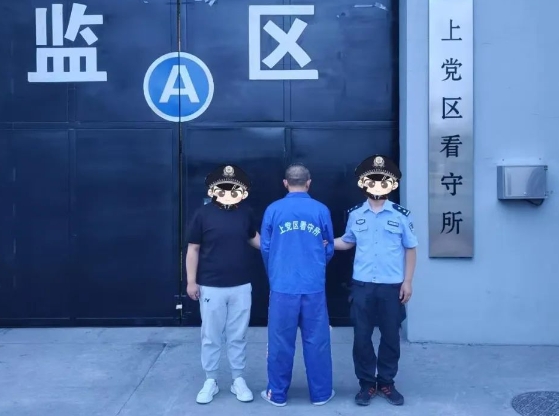 “电老鼠”，哪里逃！