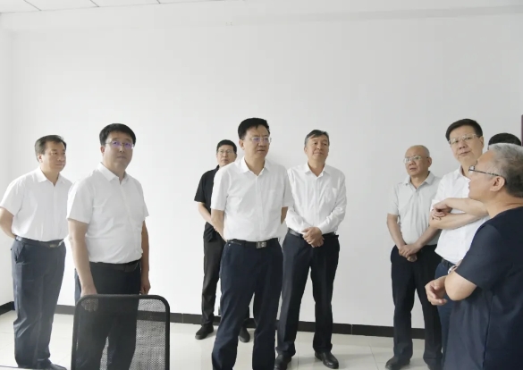 山西省人大常委会副主任贺天才在灵石县开展《山西省汾河保护条例》执法检查