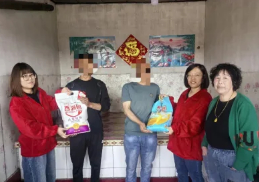 朔州怀仁公安心系涉毒困难家庭全力推进“平安关爱”行动​