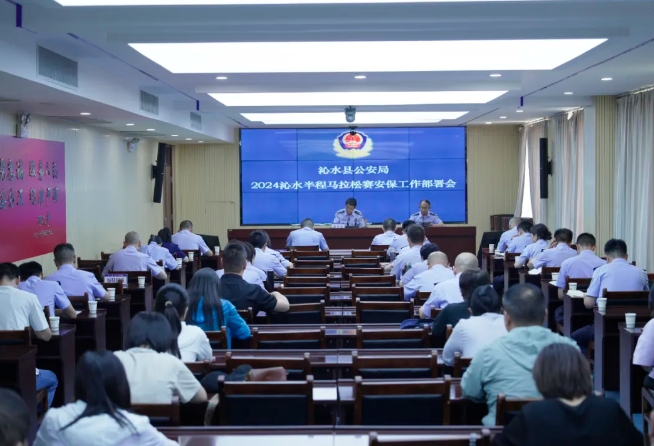 晋城沁水：当人民警察遇上马拉松，迸发出不一样的“警”色