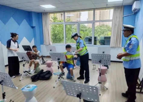 暑期安全“不放假” 临汾公安交警走进辖区教育培训机构开展暑期交通安全宣传教育活动