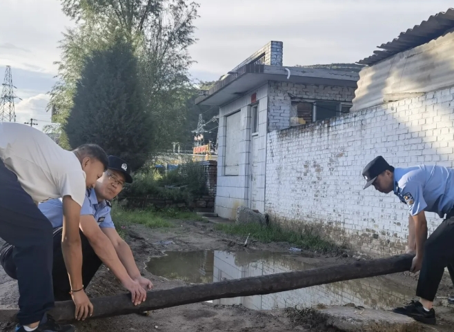 吕梁交城公安：防汛显担当，守护群众安