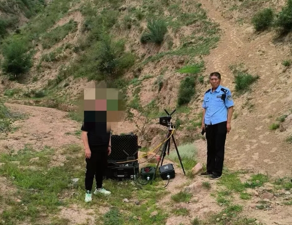 朔州应县：自家地里发现炸弹  警民联动消除隐患
