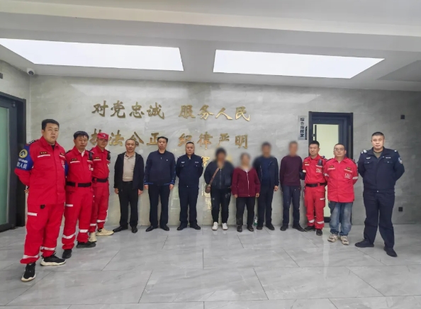 晋中灵石：七旬老人走失  公安“警”急出动  全力寻找暖民心