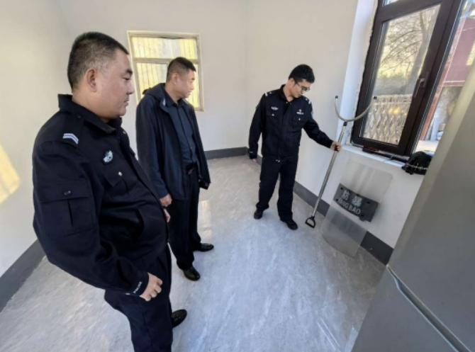 绷紧“安全弦”，守好“平安线”——吕梁临县公安局反恐防暴大队督导检查重点目标管理