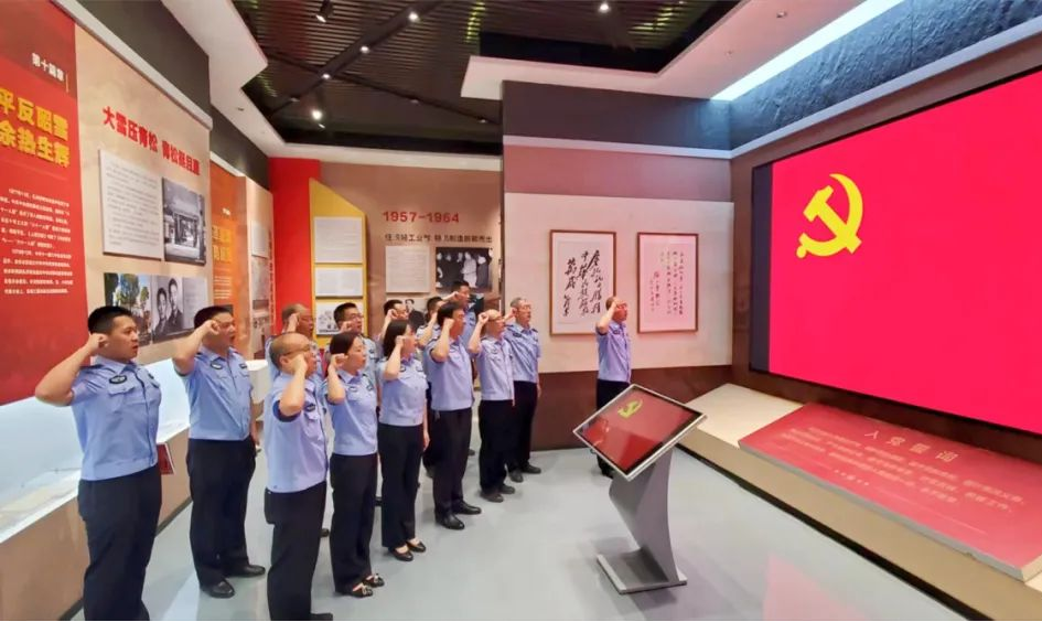晋城泽州公安局巴公分局：党建“三个融入”推动基层公安工作实现加速发展
