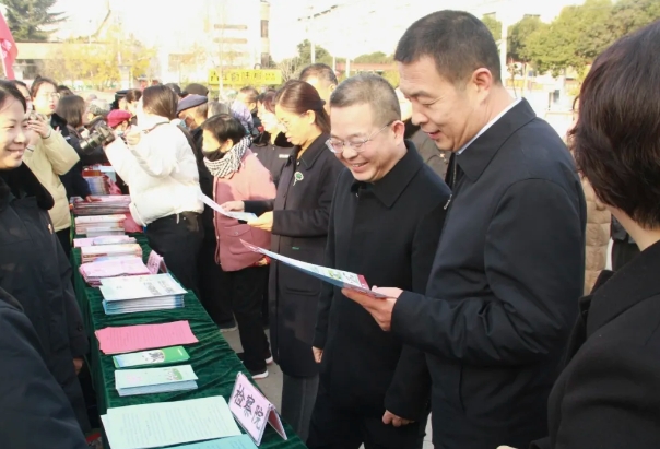 运城平陆县人民检察院开展“12·4”国家宪法日和“宪法宣传周”集中宣传活动