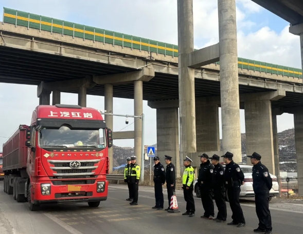 吕梁兴县：拒绝毒驾  平安出行