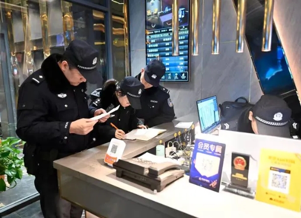 吕梁离石：全警出动，持续清查！