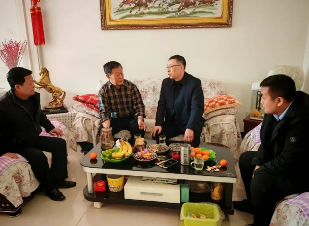 岁末寒冬，情暖人心——忻州代县人民法院开展节前走访慰问离退休老干部活动