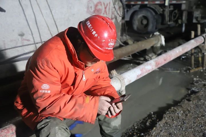 微信图片_20250202002041.jpg