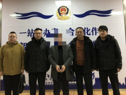 吕梁孝义警方抓获一名网上逃犯