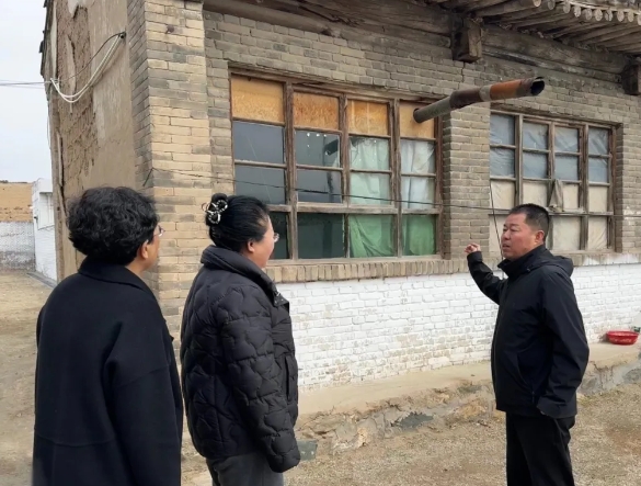 忻州原平市检察院检察长周永清一行对全国重点文物保护单位“惠济寺”进行实地调研