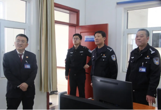 忻州保德县检察院联合县公安局、县武警中队开展安全检查