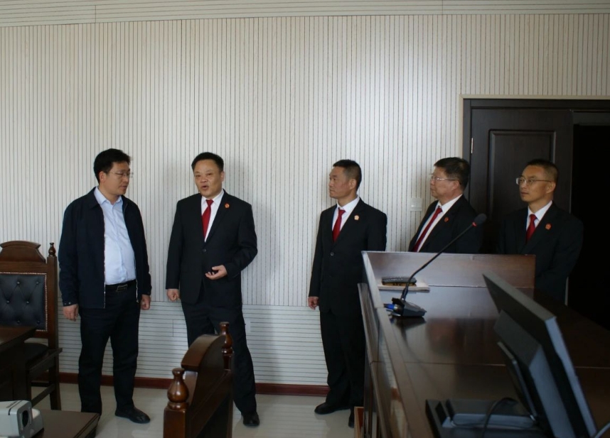忻州神池县委书记刘志军莅临神池县人民法院调研指导“脱薄”工作