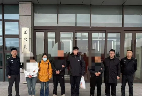 吕梁文水公安一日之内连抓三名网上逃犯