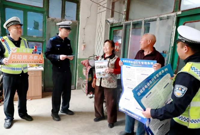 运城盐湖公安交警：下隐患严管控强宣传  筑牢乡村平安路
