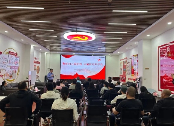 山西阳泉市公安：点滴警事暖民心