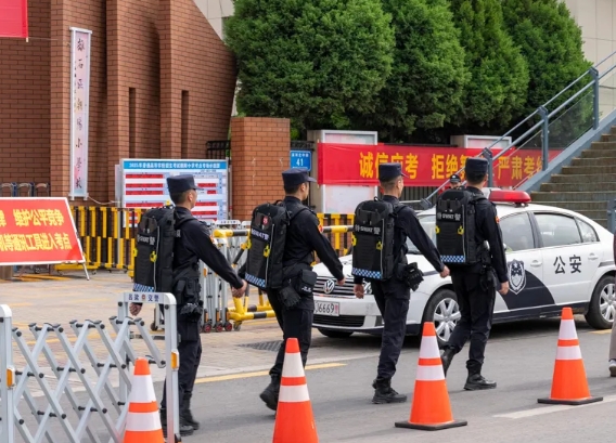  “警”然有序 “护”你平安——吕梁公安祝愿广大学子金榜题名