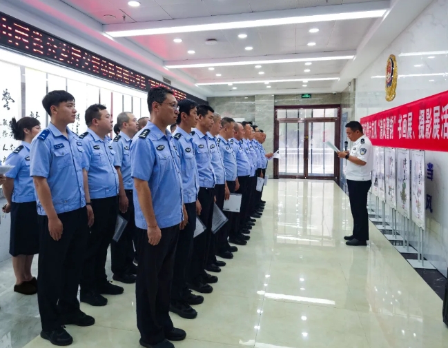 “清风”伴警营 “警韵”润人心——山西高速交警六支队成功举办“清风警韵”书画摄影
