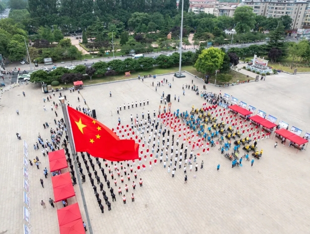 长治市举行“6·26”国际禁毒日集中宣传活动