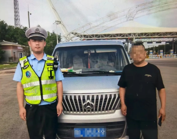 多次无证驾驶被查不知悔改，重罚！