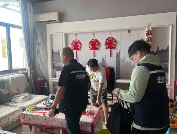 给力！吕梁离石法院跨省拘传“赖账人”