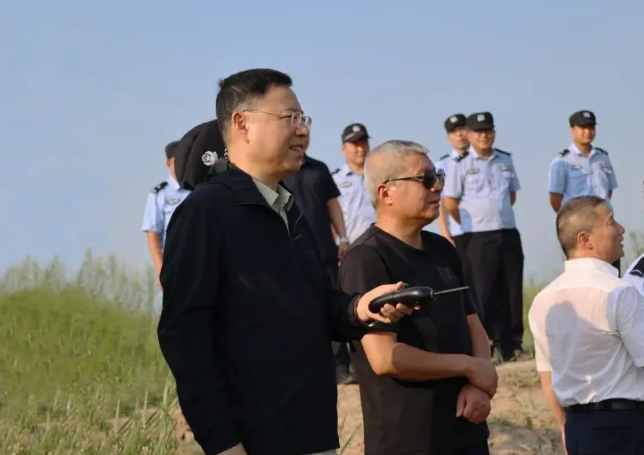 运城万荣县公安局开展防汛实战演练，全力筑牢汛期安全防线