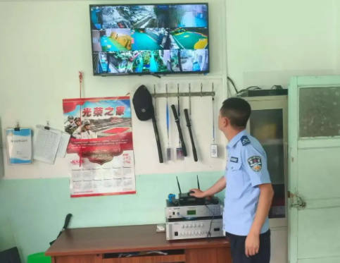 晋中灵石县翠峰派出所开展开学前校园安全大检查