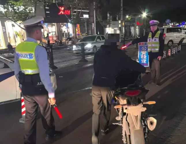 临汾霍州公安：重拳出击！严厉打击摩托车“飙车炸街”违法行为