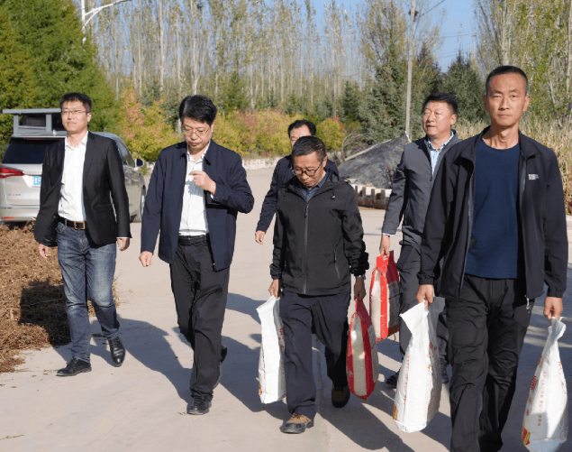 朔州：李晓轩带队赴右玉县调研乡村振兴工作