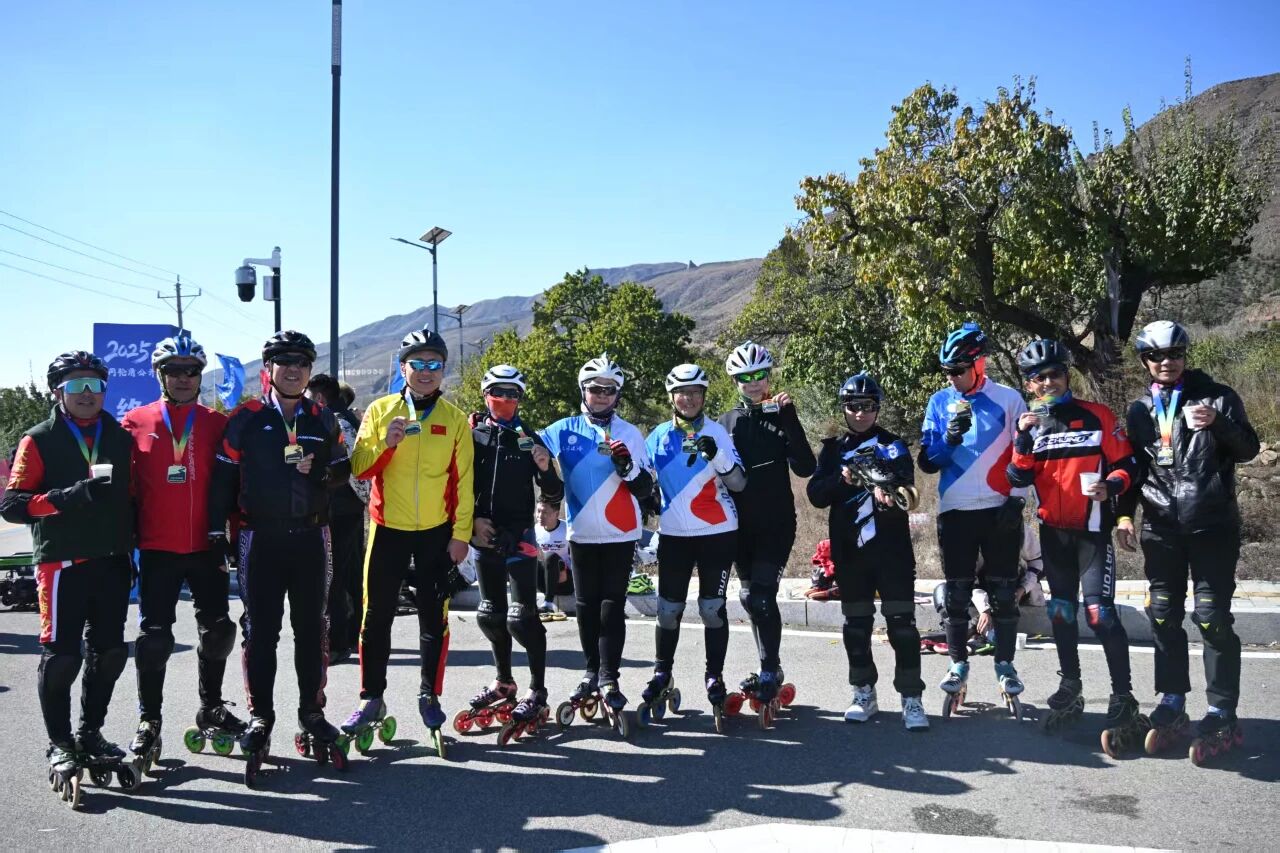 赛事精彩背后的守护者——大同天镇公安筑牢轮滑比赛安全防线