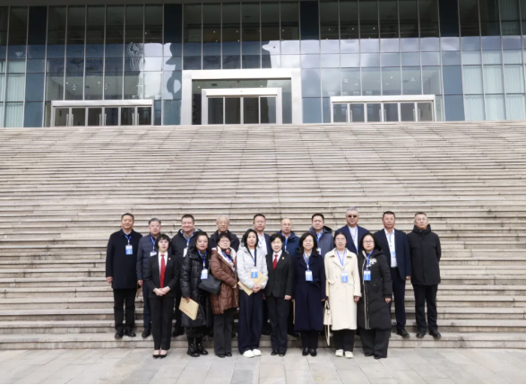 大同中院开展人大代表、政协委员“法院行”活动