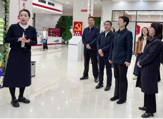 山西省妇联党组书记、主席郝慧琴赴吕梁市宣讲调研