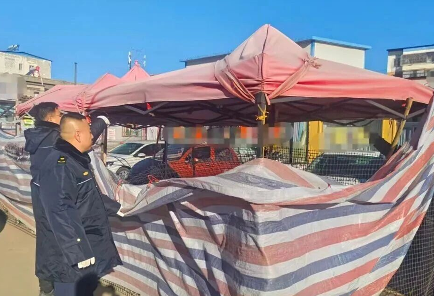 朔州山阴：城管专项整治“双乱象” ， 还路于民守秩序