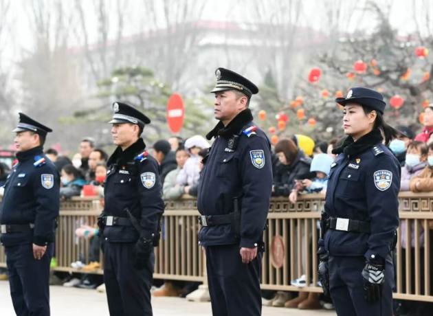 长治：最美“警”色守护元宵最暖烟火