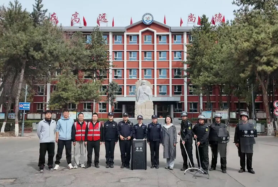 安全教育常态化   平安校园靠大家——吕梁离石区江阴初级中学